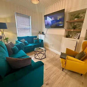 https://city-side-2-bed-house.belfasthotelsireland.com